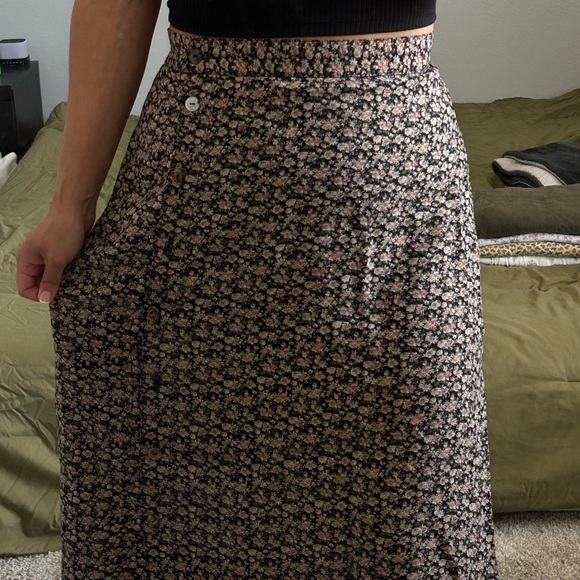 SOLD - Picture 2 of 8